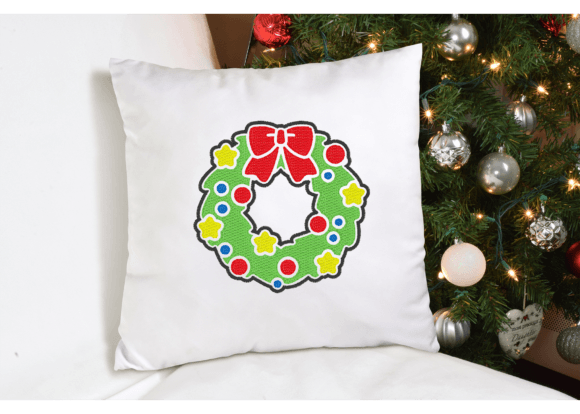 Reviewing the Christmas Wreath Sketch Stitch for Craft Fairs